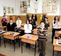 Ora-de-religie-subiect-de-disputa-in-Parlament-Dumnezeu-e-mort-mesajul-pe-care-un-deputat-il-vrea-pe-pereti