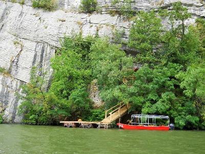 Pestera-Veterani-1