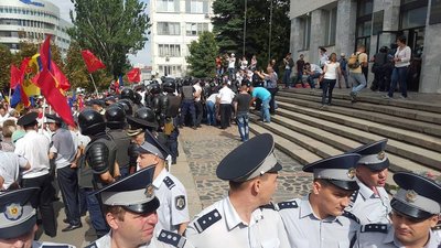 imbranceli-miting-chisinau