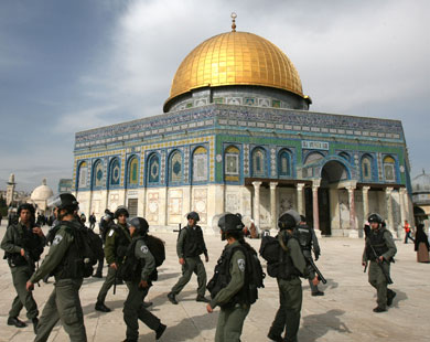 israeli_police_attack_the_aqsa-fd954-www.asianews.it_1