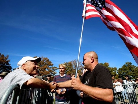 635800938811611655-anti-Islam-gun-protest-01
