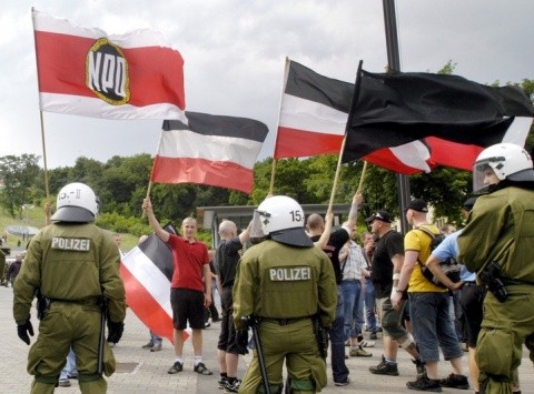 neonazis_slideshow