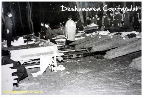 Deshumarea-lui-Corneliu-Zelea-Codreanu-si-a-camarzilor-sai-de-la-Jilava-Nov-1940-5-1024x695