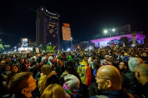 protestatarii-s-au-intors-in-piata-universitatii-340222