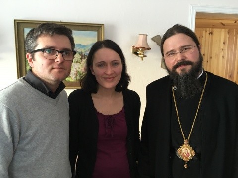 Episcopul Macarie Dragoi acasa la sotii Bodnariu