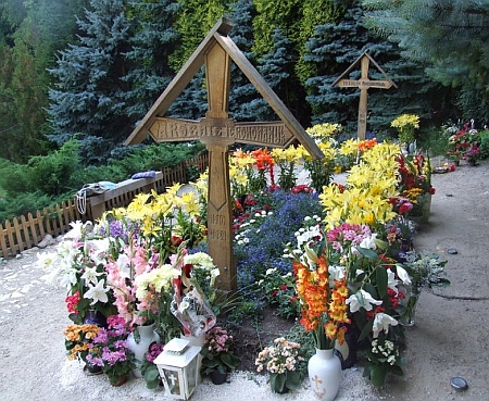 mormantul-parintelui-arsenie-boca-6