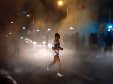 AP_Smoke_Trump_Protests_BM_20160525_4x3_992