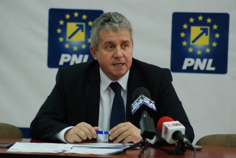 USR Cluj cere demisia președintelui PNL Cluj Daniel Buda. Instanța confirmă că PNL Cluj încalcă legea!