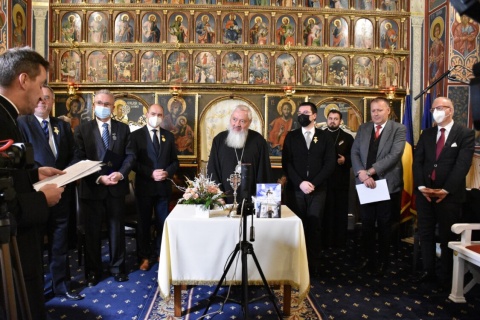 Masă rotundă și lansare de carte la Biserica din Deal, unde a fost întronizat Episcopul Nicolae Ivan