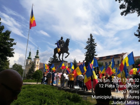Poza Zilei: Ziua Drapelului celebrată la Târgu Mureș