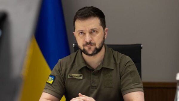 Zelenski nu iartă pe nimeni: Retrage cetățenia ucraineană unor cetățeni români din Ucraina