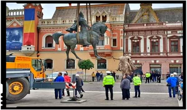 Se reia procesul pentru scoaterea statuii lui Mihai Viteazul din centrul municipiului Oradea și deteriorarea ei
