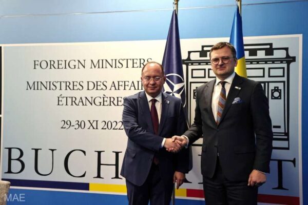 Bogdan Aurescu și-a făcut curaj: I-a cerul lui Kuleba, ministrul de externe ucrainean să recunoască inexistenţa aşa-zisei „limbi moldoveneşti”. De necrezut pentru Zelenski?