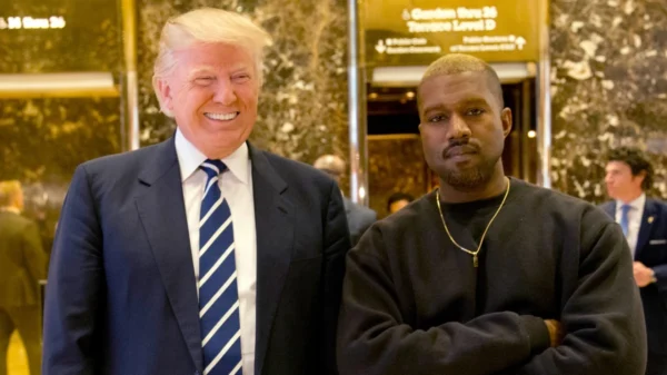 Trump a luat cina cu rapperul Kanye West și cu Nick Fuentes, lider al mișcării pentru supremația albilor. SUA A luat foc