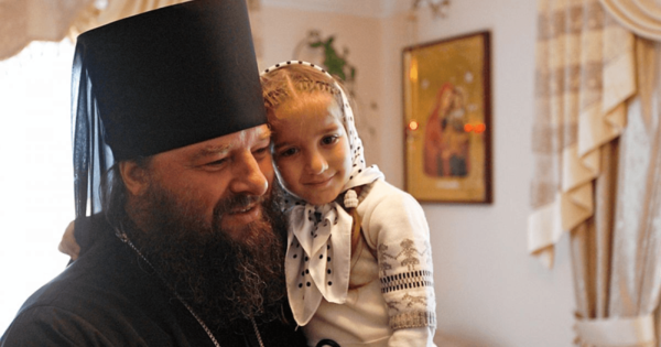 Preoții ortodocși români din Ucraina acuză o ‘prigoană’ a serviciilor de securitate ale Kievului