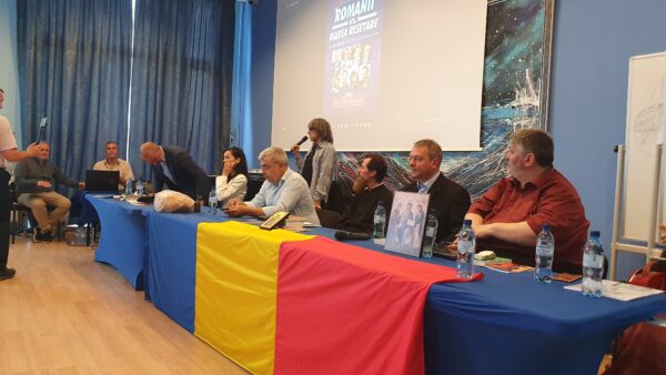 Jurnalistul Victor Roncea la Cluj a comparat „plandemia” cu mineriada la conferința „Românii vs Marea Resetare” (Video)