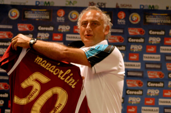Antrenorul echipei de fotbal CFR Cluj, Andrea Mandorlini, a declarat că formaţia sa trebuie să aibe curaj şi să creadă în şansa ei