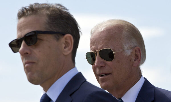 Fiul preşedintelui american Joe Biden, Hunter Biden, a fost pus sub acuzare. Corupție la nivel înalt
