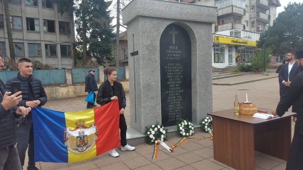FOTO/ Parastas la Huedin în memoria luptătorilor anticomuniști din Apuseni – Grupul Șușman