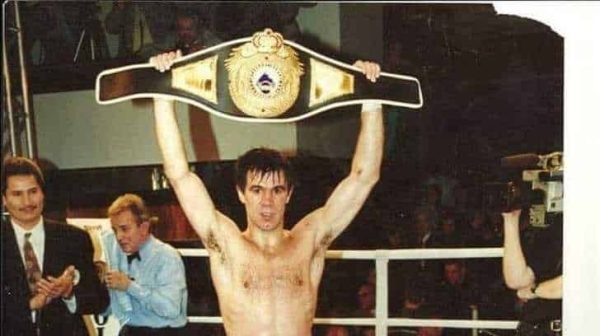 Mihai Leu a donat medalia de aur obţinută la Campionatul Naţional de Box din 1983 pentru a fi topită şi transformată în fundiţe aurii pentru copiii bolnavi de cancer