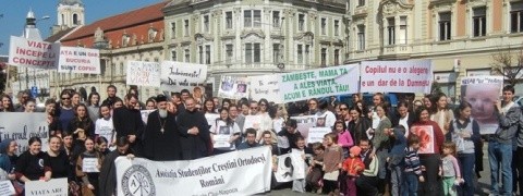Greco-catolicii clujeni se alătură creştinilor ortodocşi să spună NU avortului la „Marşul pentru Viaţă”
