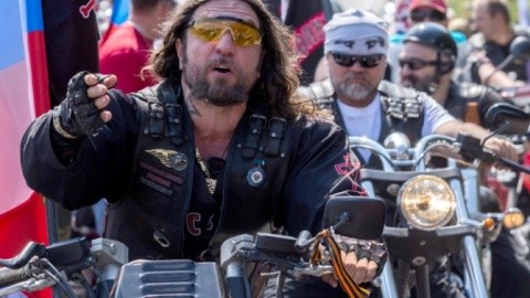 „Lupii nopții”! Motocicliștii lui Putin vor să ajungă la Berlin de Ziua Victoriei. Trec prin Austria