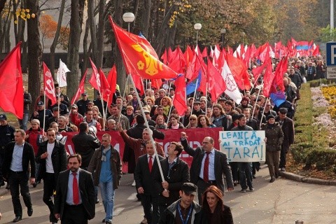 UE pierde lupta cu Rusia pentru R. Moldova! Mentalitatea colectivă: Dacă aderam la UE toata lumea devine gay