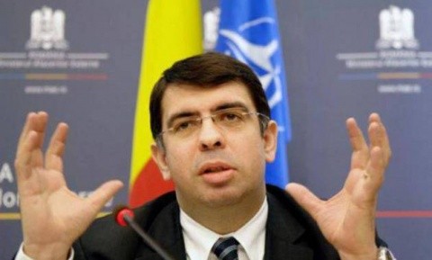 Remus Cernea e mulţumit! Ministrul Justiţiei vorbeşte de adoptarea legii căsătoriilor gay în România