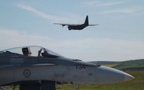 Pregătiri de război! Exercițiu militar româno-american la Câmpia Turzii (jud. Cluj)