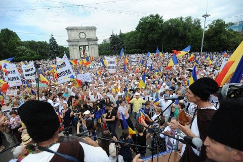 30 000 de participanți la Marea Adunare Națională de la Chișinău au votat Unirea cu România