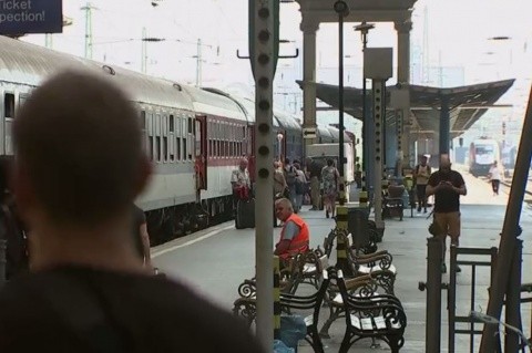 Gara din Budapesta, blocată de poliție. Niciun tren nu mai circulă spre Austria