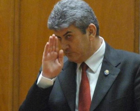 Oprea anunță că nu-l trădează pe Ponta la moțiunea de cenzură depusă de Blaga