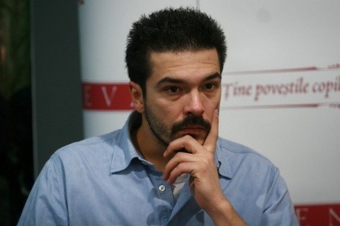 Adrian Despot: Participarea mea la consultările cu Iohannis ar fi doar o altă improvizaţie. Să nu facem greşeala de a înlocui o serie de incompetenţi cu alta