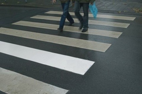 Trecerile pentru pietoni de pe drumurile județene din Cluj vor fi iluminate. Finanțarea, asigurată din fonduri europene atrase de către CJ  