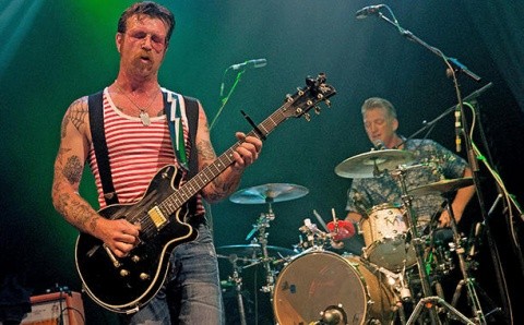 Declaraţie şoc a solistului de la Eagles of Death Metal: Vrea să cânte din nou la Bataclan