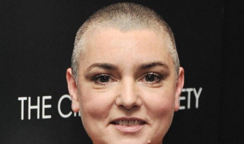 Activista anti-catolică, cântăreața feministă Sinead O’Connor a anunțat pe Facebook că se sinucide: ”Am luat o supradoză”
