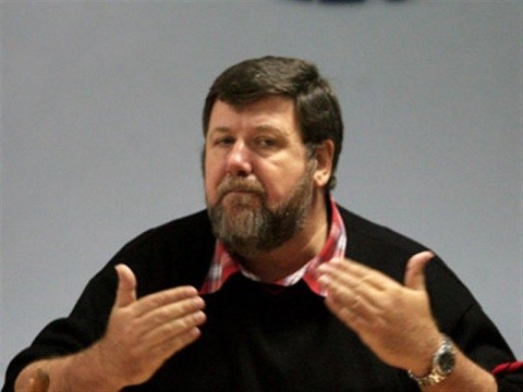 Bogdan Hossu: Dacă nu va creşte salariul minim, vom avea mişcări de stradă