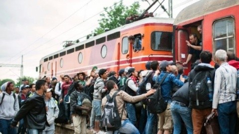 Macedonia le închide frontiera migranţilor afgani