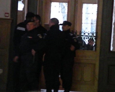 Luare de ostatici la Tribunalul Cluj. Jandarmii au găsit un colet suspect. Exerciții antiterorism la Cluj-Napoca