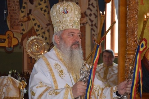 Mitropolitul Clujului, în parohia „Adormirea Maicii Domnului”