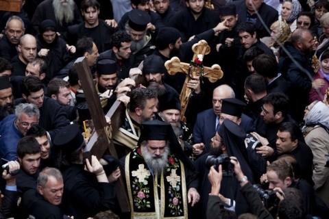 Evreii vandalizează porțile si zidurile Seminarului Ortodox din Ierusalim. Patriarhul reactionează