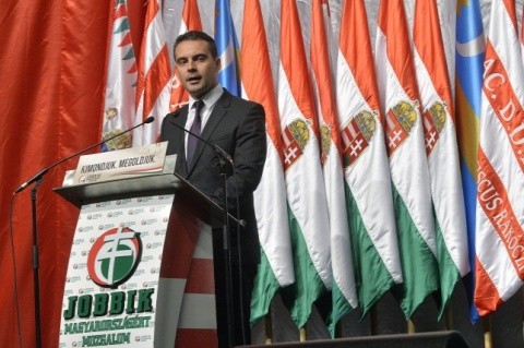 Vona Gabor, liderul Jobbik: ”România ar trebui să-şi schimbe Constituţia pentru a oferi autonomie maghiarilor”