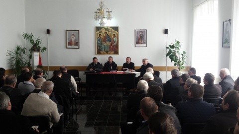 Preoții din Bistrița, uniți în apărarea familiei tradiționale