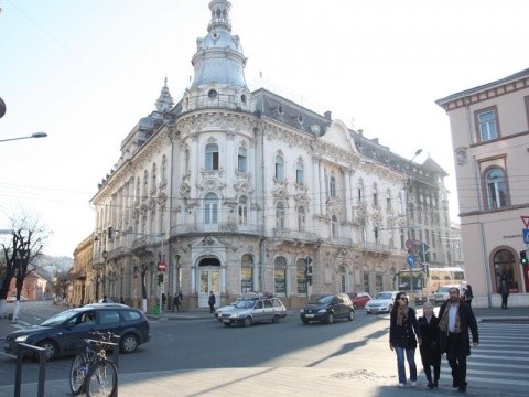 Clădirea fostului Hotel Continental din Cluj-Napoca a intrat în reparaţii