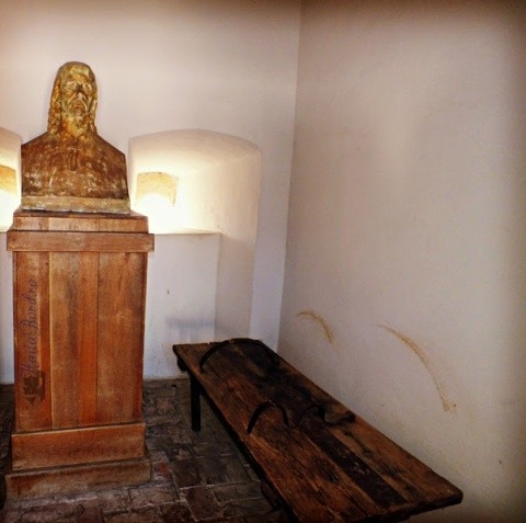 O controversă privind celula lui Horea persistă la 231 de ani de la martiriul din Dealul Furcilor