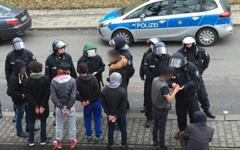 Noi agresiuni sexuale în Germania. Violatorii nu sunt prinși de poliția germană