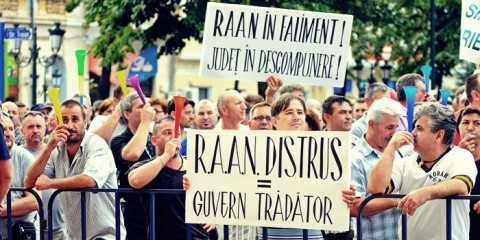 Mâna grea a vânzătorilor de țară…