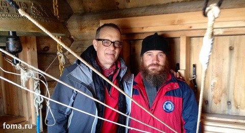 Tom Hanks a aprins câteva lumânări într-o biserică ortodoxă rusească din Antarctica