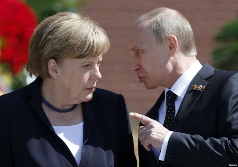 Planul lui Putin: pedepsește Germania, mazilește pe Merkel și divizează Europa. „Axa transatlantică trebuie sa fie ruptă”