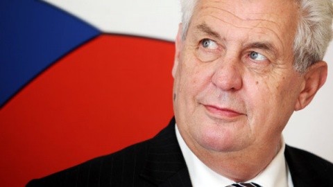 Președintele ceh Milos Zeman: Grecia să păstreze imigranții musulmani pentru a-și plăti astfel imensa datorie externă
